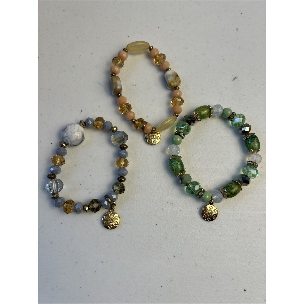 Lot Of 3 Beaded Stretch Bracelets Multicolor Greens Pinks‎ Blues Flower Charm